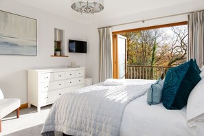 Unclassified image, 3 of 58, button