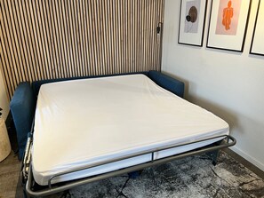 1 Schlafzimmer, Schreibtisch, WLAN, Bettwäsche