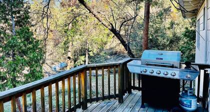 Cottage near Yosemite & Bass Lake, Orange Door