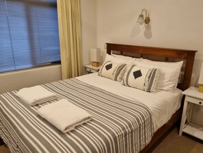 3 slaapkamers, een strijkplank/strijkijzer, wifi