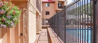 "Lifts West Condo 212" In town-near Platinum chair lift-Wifi-2 level
