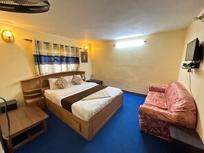 Deluxe Room, 1 King Bed, Allergy Friendly | Desk, free WiFi, bed sheets - Hotel Yog Darshan (Kathmandu)