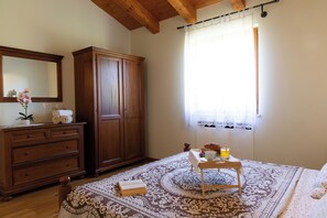 4 quartos, acesso à internet