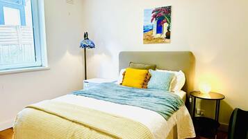 2 bedrooms, iron/ironing board, WiFi, bed sheets