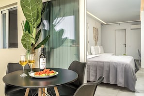 Grande Suite With Sea View | Egyptian cotton sheets, premium bedding, pillowtop beds, minibar - Myzith Luxury Suites (Zakynthos)