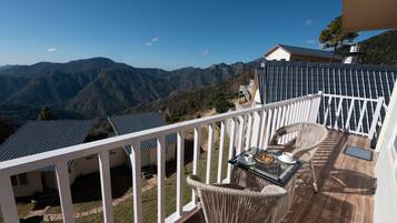 Standard Double Room | Balcony