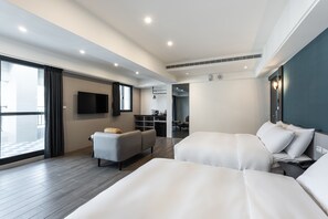 Luxury Quadruple Room | Down comforters, free minibar, blackout drapes, soundproofing