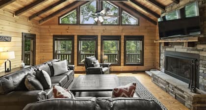 Waterfront 1-Acre | Private Dock, Hot Tub, Firepit | Bankhead Lodge by AvantStay