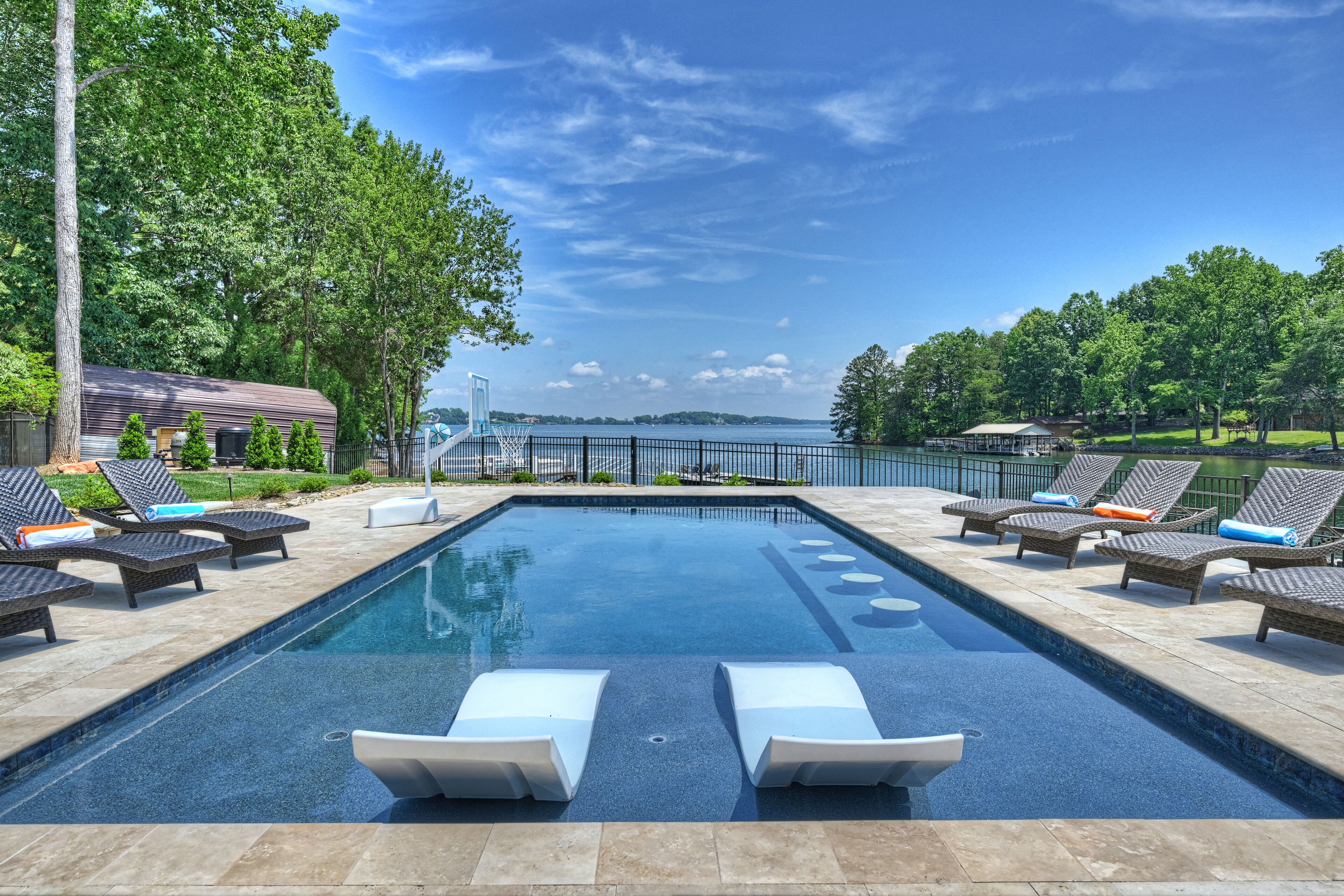Bright Water Cove by AvantStay | Saltwater Pool