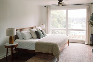 6 bedrooms, iron/ironing board, travel cot, free WiFi