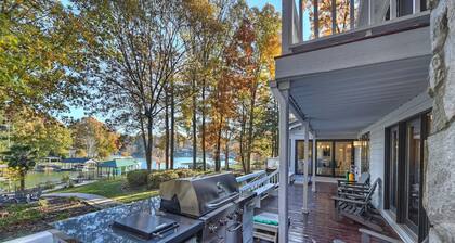 Lakefront Home w/ Prv. Dock, Tiki Bar & Firepit | Shore to Please by AvantStay
