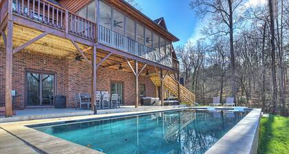 Winding Down by AvantStay | Sleeps 20 + Dock, View