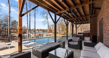 Winding Down by AvantStay | Sleeps 20 + Dock, View