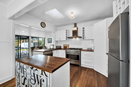 Long Island Beach House-gateway to Mornington Peninsalu! Walk to beach#Free WIFI