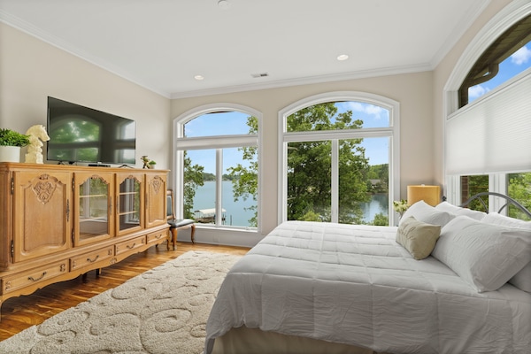 7 Schlafzimmer, Schreibtisch, BĂŒgeleisen/BĂŒgelbrett, Reisekinderbett