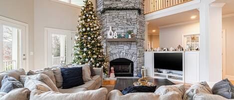 Smart TV, video games, ping pong, offices