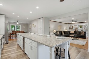 Interior - On Lake Norman! Private Dock + Pool & Kayaks | Porch Paradise by AvantStay (Mooresville)