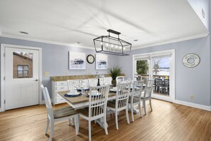 Dining - Boathouse + Game Garage w/Ping Pong & Air Hockey | Lake Views | Ponderosa Pointe (Mooresville)