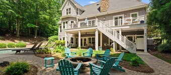 Making Waves by AvantStay | Sleeps 20 + Pool