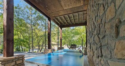 Mi Casa, Su Casa by AvantStay | Lakefront Escape