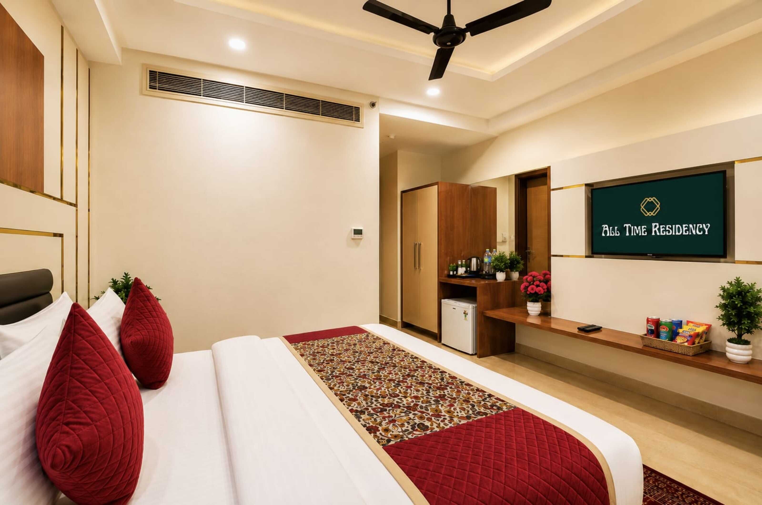 Deluxe City View Room | 1 bedroom, Egyptian cotton sheets, premium bedding, down comforters