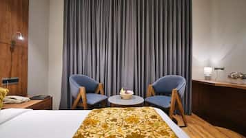 Boutique Room | 1 habitación, ropa de cama de alta calidad y escritorio