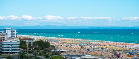 Leilighet, 2 soverom, terrasse, bassengutsikt | Strand