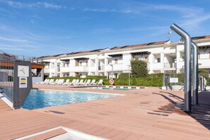 Appartement, 2 chambres, terrasse | Piscine | Piscine extérieure