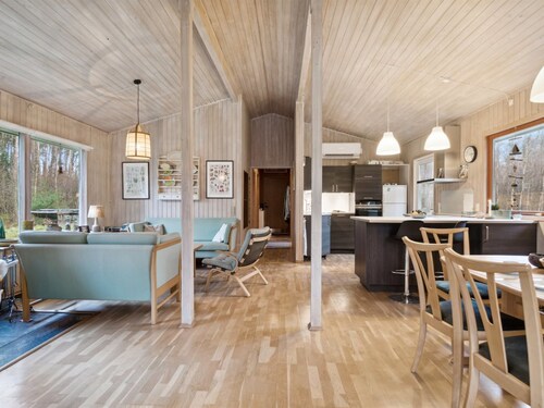 "Elsemaria" - 1.3km from the sea by Interhome