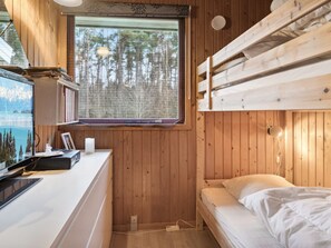 3 bedrooms, Internet