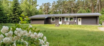 "Elsemaria" - 1.3km from the sea by Interhome