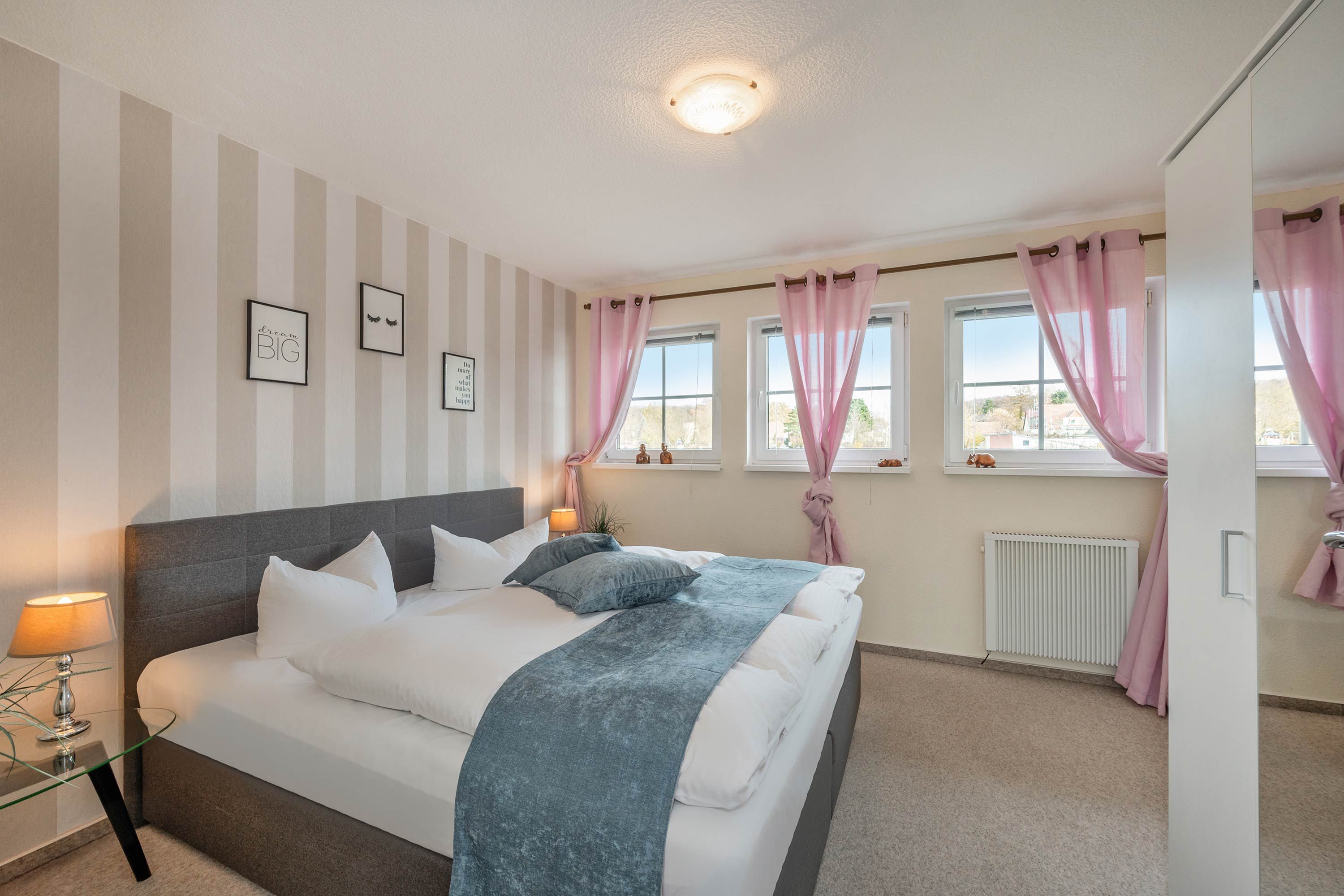 2 bedrooms, WiFi (free)