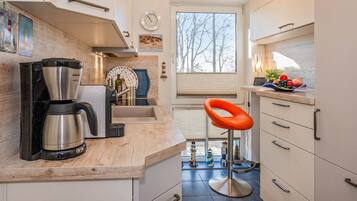 Kühlschrank, Ofen, Herdplatte, Geschirrspüler