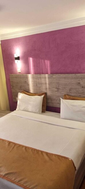Deluxe Room | Individually decorated, individually furnished, desk, laptop workspace - Essence Hotel (Ndenderu)