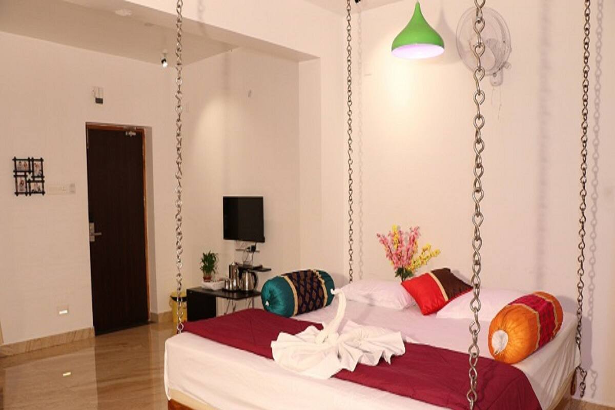 Executive Room | Cadar kapas Mesir, peralatan tempat tidur premium, meja