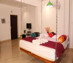 行政客房 | 埃及棉床單、高級寢具、書桌、熨斗/熨衫板