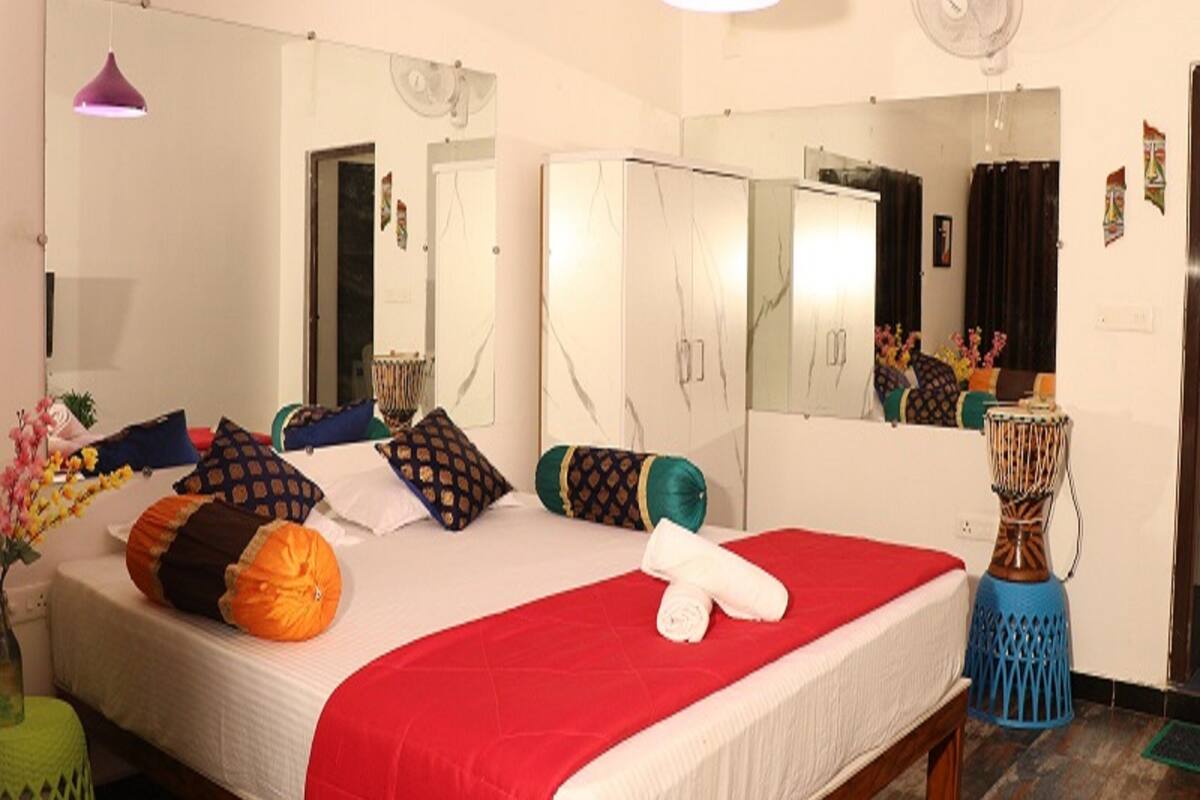 Suite | Cadar kapas Mesir, peralatan tempat tidur premium, meja