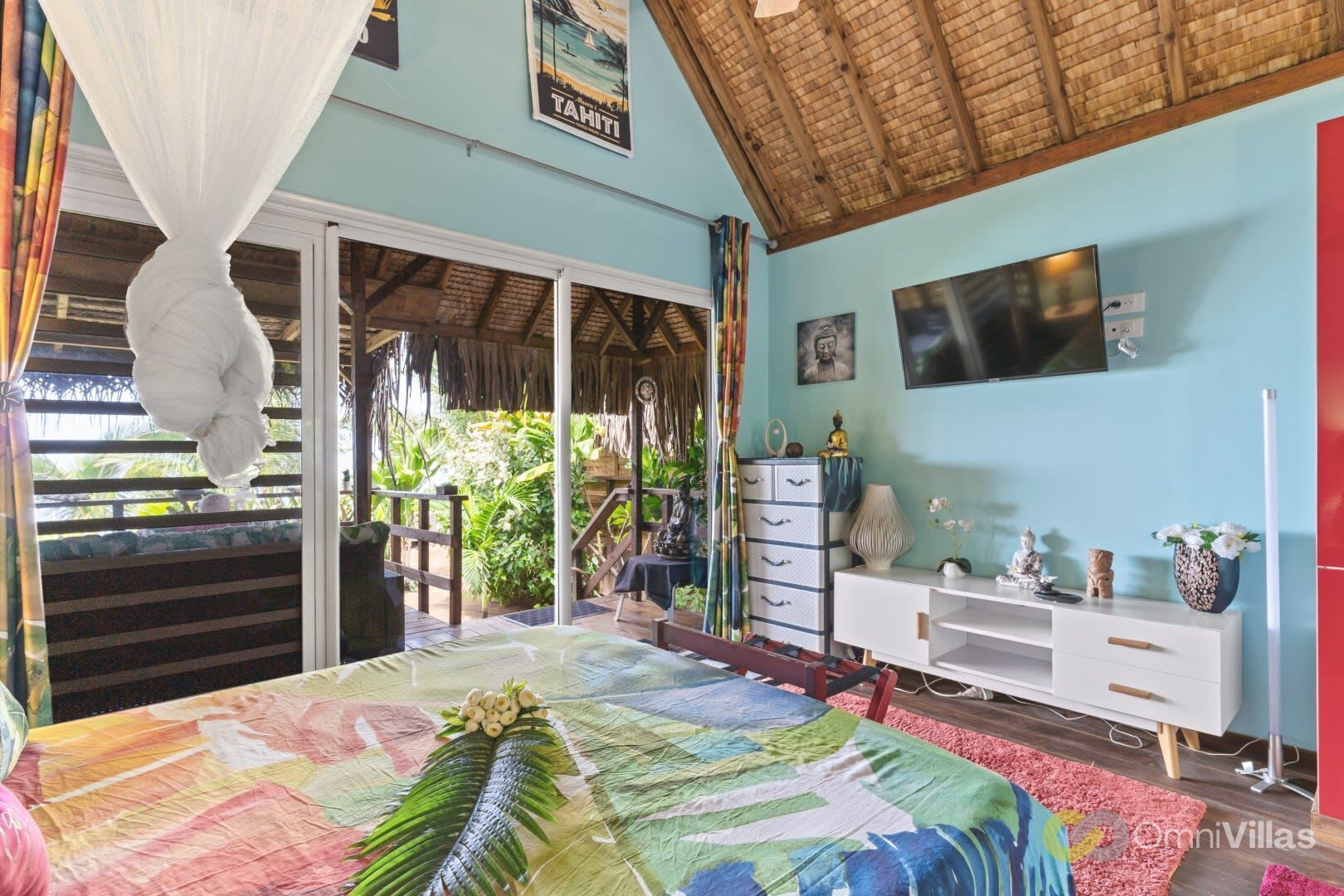 1 bedroom, desk, iron/ironing board, travel cot