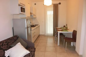 Departamento, 2 habitaciones, balcón | Interior