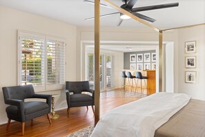 6 bedrooms, iron/ironing board, free WiFi, bed sheets - Movie Colony Estate Home! Tennis Court! Pool! Pool Table! (Palm Springs)