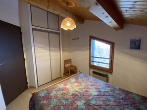 2 bedrooms, WiFi - Apartment for 4, near slopes and shops, Crest-Voland (Crest-Voland)