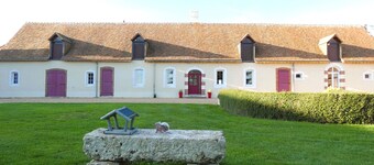 Gîte familial à Vald'Yerre : détente, jeux et charme rural pour 8 personnes