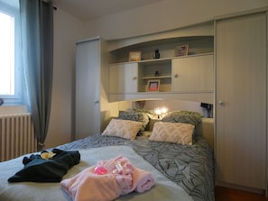 4 habitaciones, wifi gratis y ropa de cama 