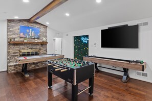 Game room - Backyard Oasis w/ Pool + Spa and Huge Game Room (Richardson)