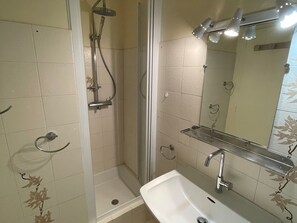 Bathroom - 2-bedroom apartment sea view, private parking, Saint-Jean-de-Monts (Saint-Jean-de-Monts)