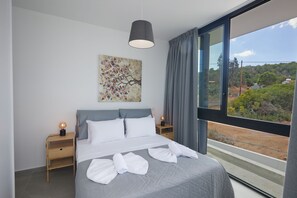 3 Schlafzimmer, Zimmersafe, BĂŒgeleisen/BĂŒgelbrett, Reisekinderbett