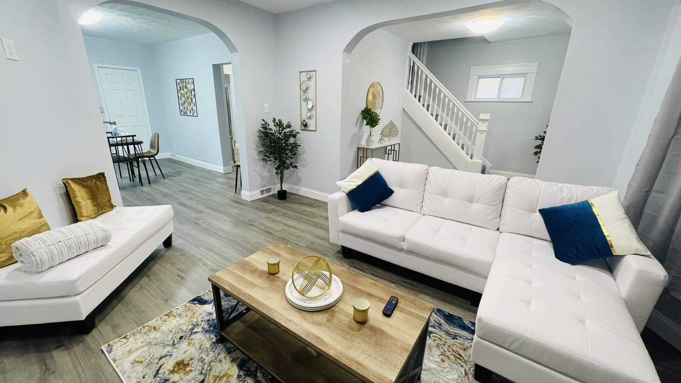 TV, fireplace, offices