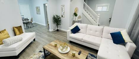 TV, fireplace, offices