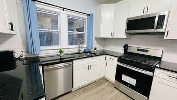 Fridge, microwave, oven, coffee/tea maker