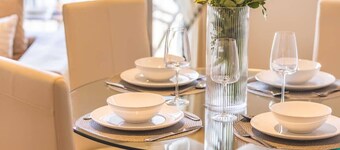 Windsor Gem:3 Bed|2 Bath|Parking - By Tempstay